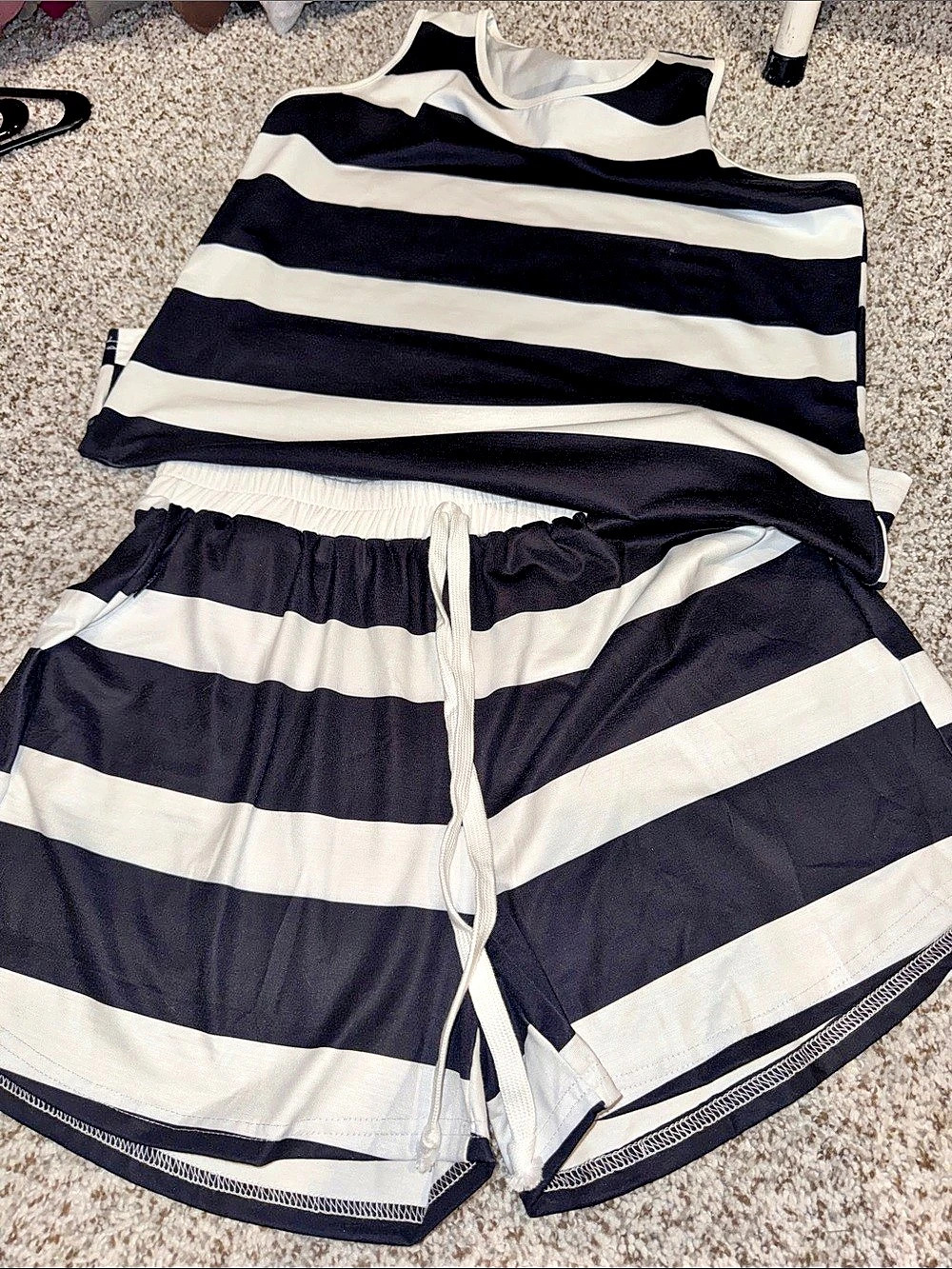 Women's Black & White Striped short and tank set Like New